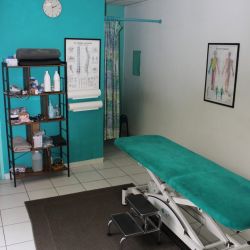 Cabinet libéral ou paramédical - Ostéopathie - Cabinet d'ostéopathie Le Thor - Guillaume SOLAZ, Angélique ILLMANN, Marion WYSOCKI, Léna Burlet et Lucas Gil