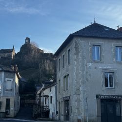 Cabinet libéral ou paramédical - Ostéopathie - Esther Lorgnier Ostéopathe D.O. Saignes