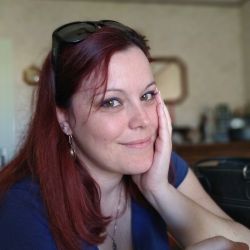 Mélanie DAVIS - Ostéopathe